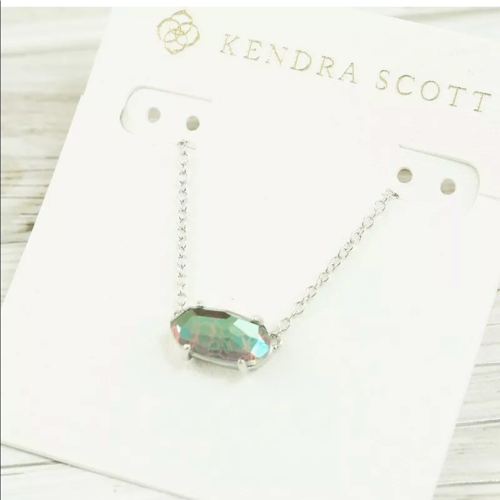 Barely worn Kendra Scott necklace